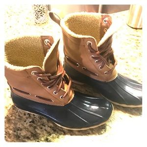 Sperry waterproof rubber boots